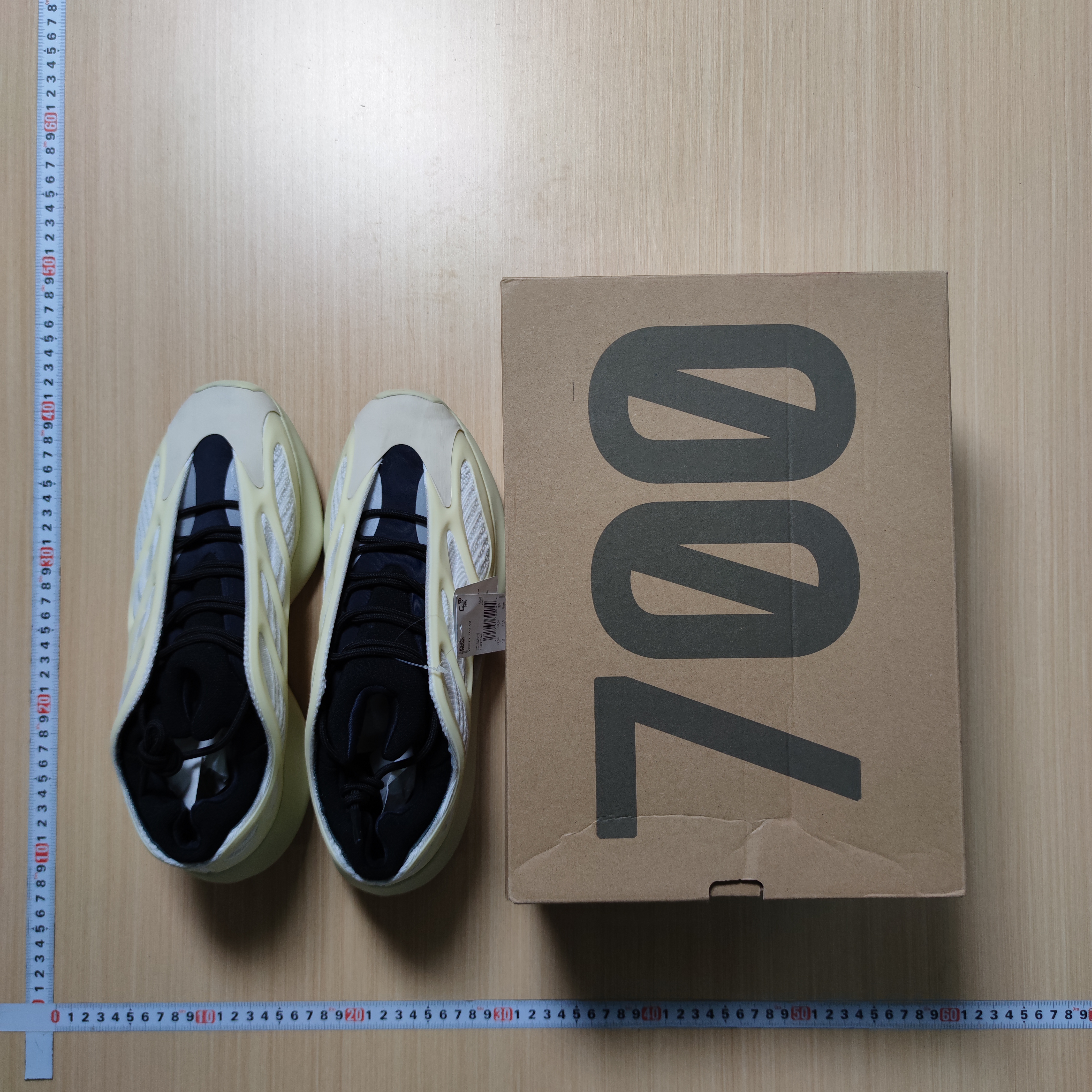 BF Batch  Adidas Yeezy Yeezy Boost 700 V3 -1