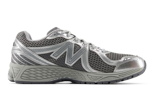 The New Balance 860v2 Sticks To A Silvery Formula(pic1) The New Balance 860v2 Sticks To A Silvery Formula(pic1)