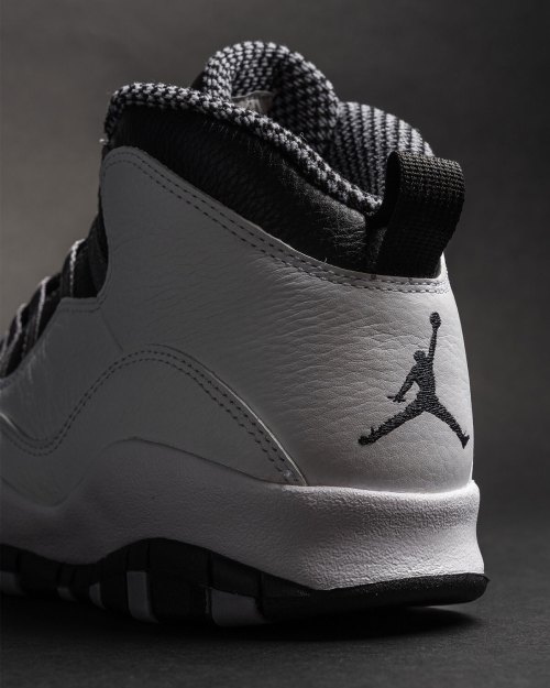 Jordan Brand Revives The Original Shoebox For The Air Jordan 10 “Steel”(pic9) Jordan Brand Revives The Original Shoebox For The Air Jordan 10 “Steel”(pic9)